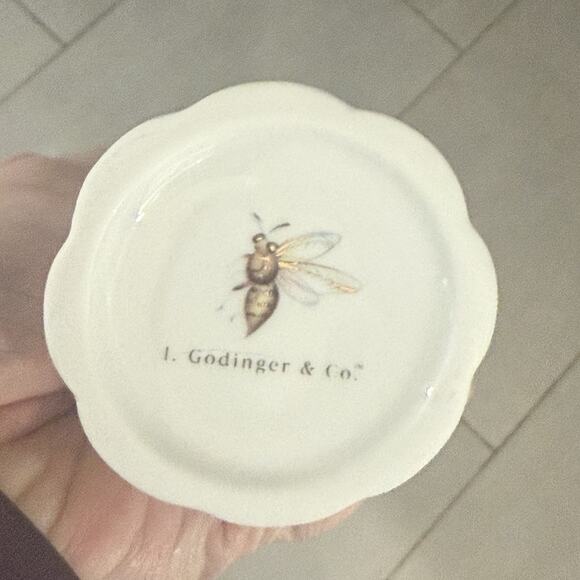 Reflections by I. Godinger & Co. , Set of 3 vases, White Floral Pattern, In Box - Picture 4 of 9